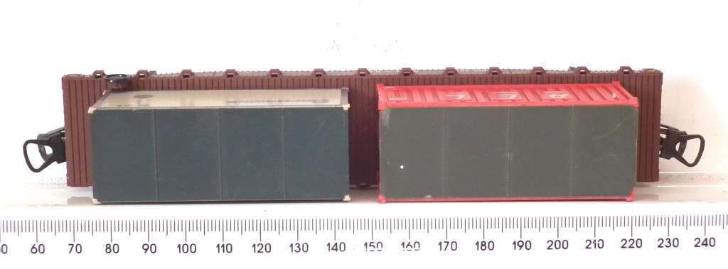 LIMA HO: SAR Container Carrier with Load in Very Good Boxed Used Condition (Italy)