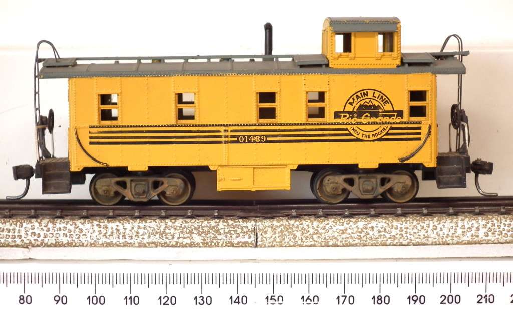 ATHEARN HO/OO: R.G. Caboose  in Good un-boxed condition (USA)