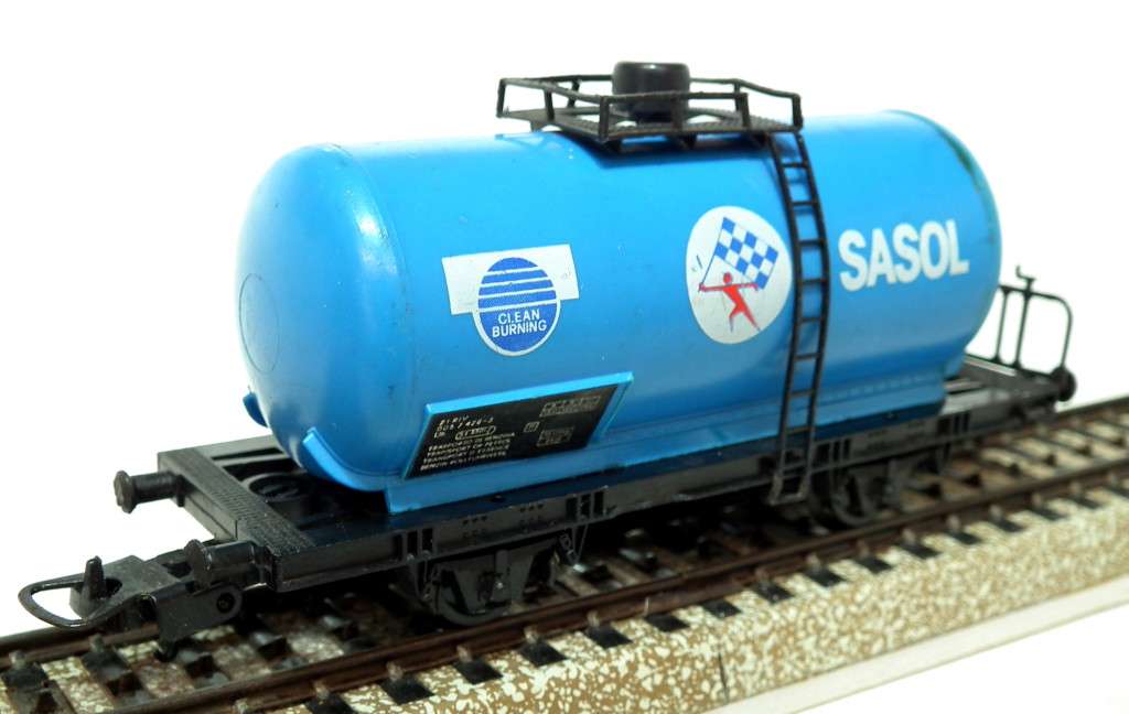 LIMA HO: SAR SASOL Tanker Wagon in Fair, Un-Boxed and Used Condition (Italy)