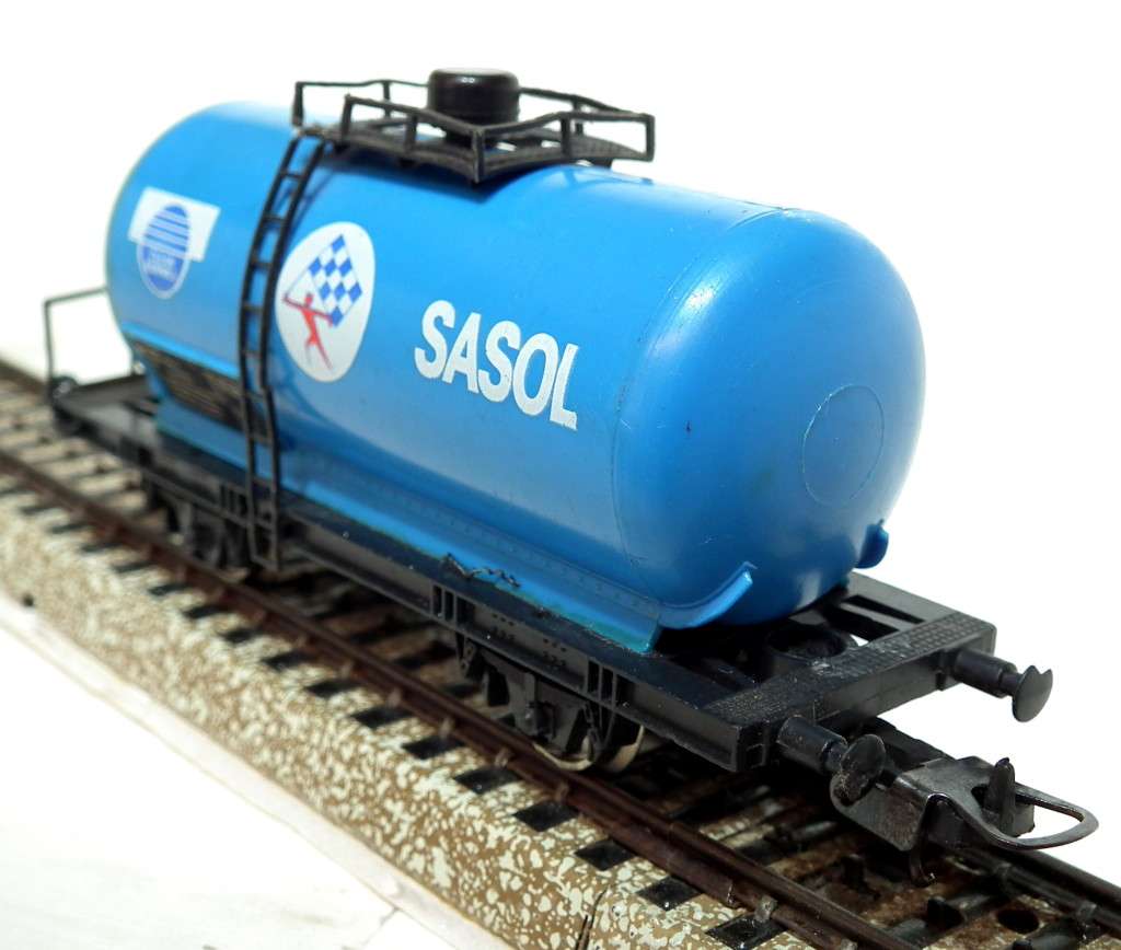 LIMA HO: SAR SASOL Tanker Wagon in Fair, Un-Boxed and Used Condition (Italy)