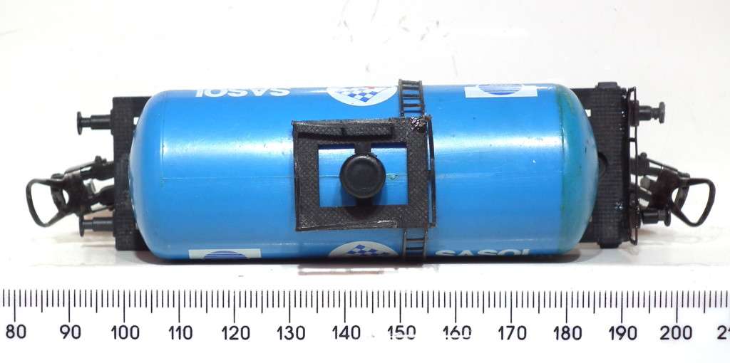 LIMA HO: SAR SASOL Tanker Wagon in Fair, Un-Boxed and Used Condition (Italy)