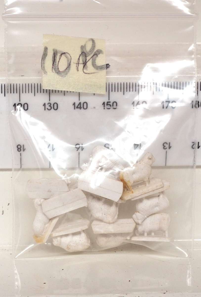 SCENERY HO: 10pc Detailed Plastic Sheep Figures, in Good Un-Painted Condition.