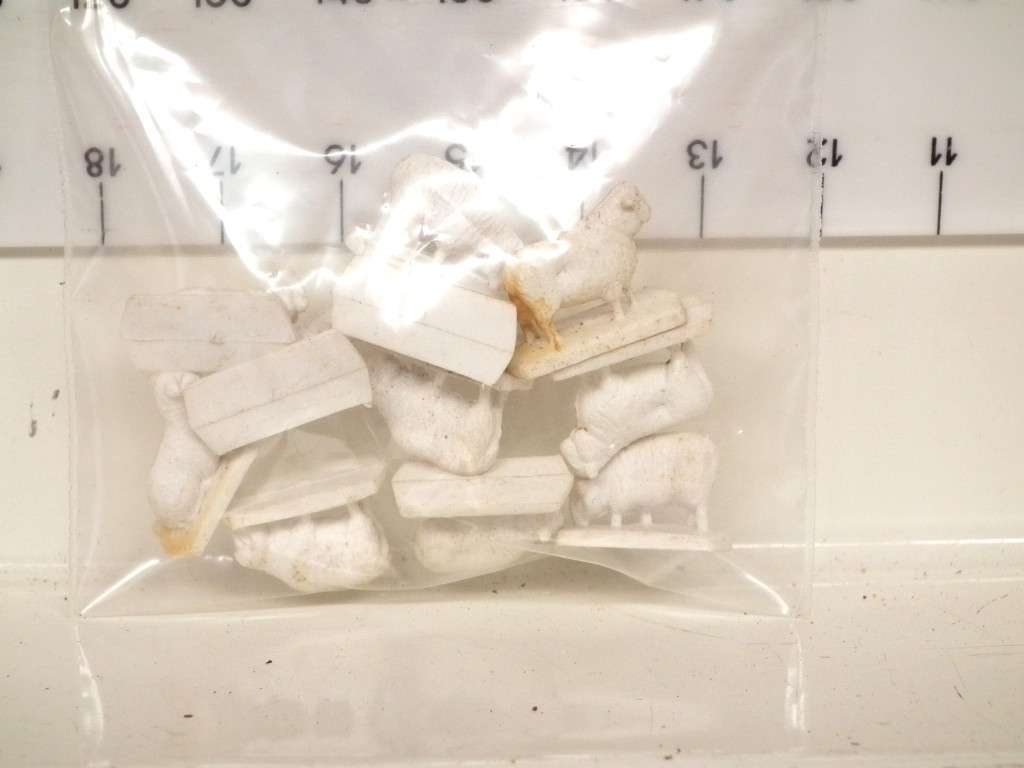 SCENERY HO: 10pc Detailed Plastic Sheep Figures, in Good Un-Painted Condition.