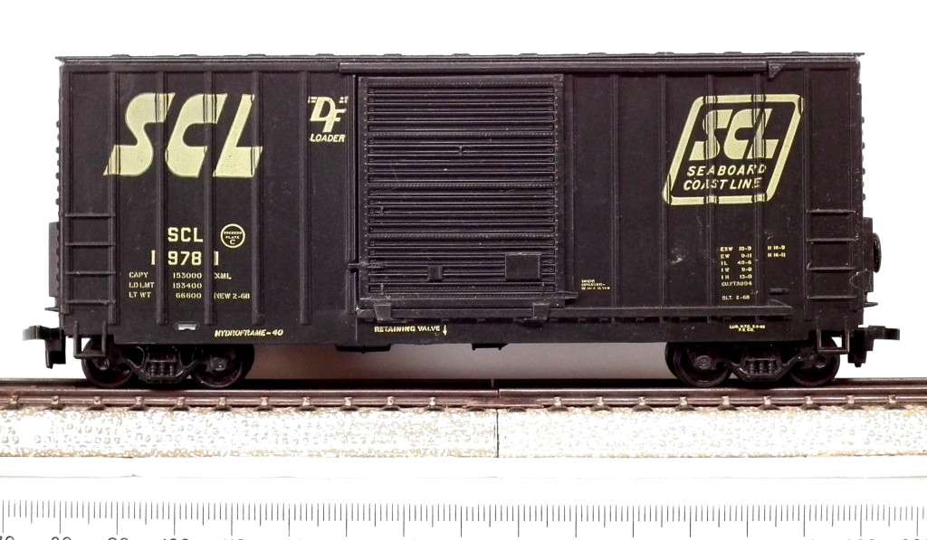 ATHEARN HO: `SCL 40` High Capacity Box Car in Good un-boxed and Used condition.