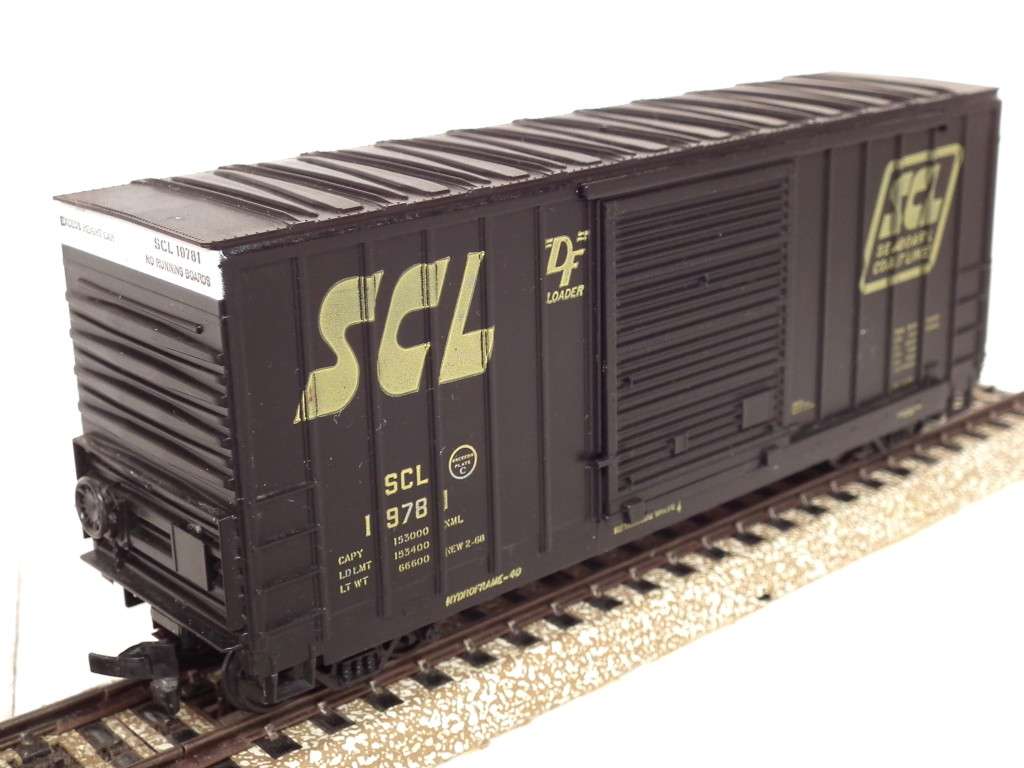ATHEARN HO: `SCL 40` High Capacity Box Car in Good un-boxed and Used condition.