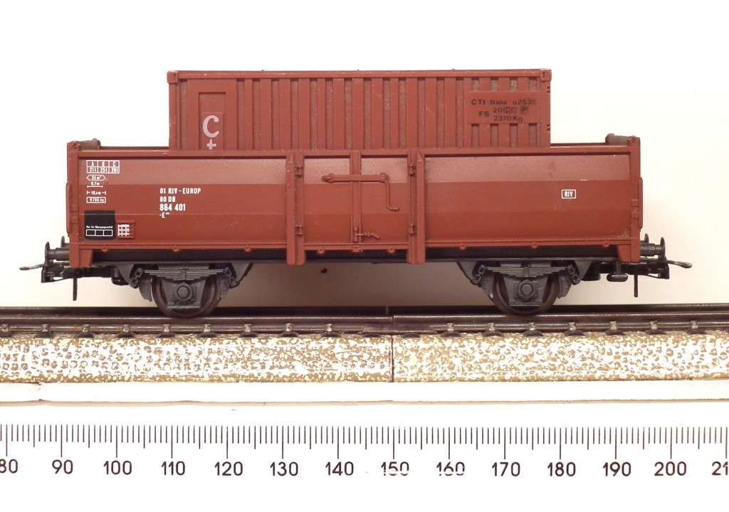 ROCO HO: European Freight Wagon with Lima Container Load in Fair Un-Boxed condition (Austria)
