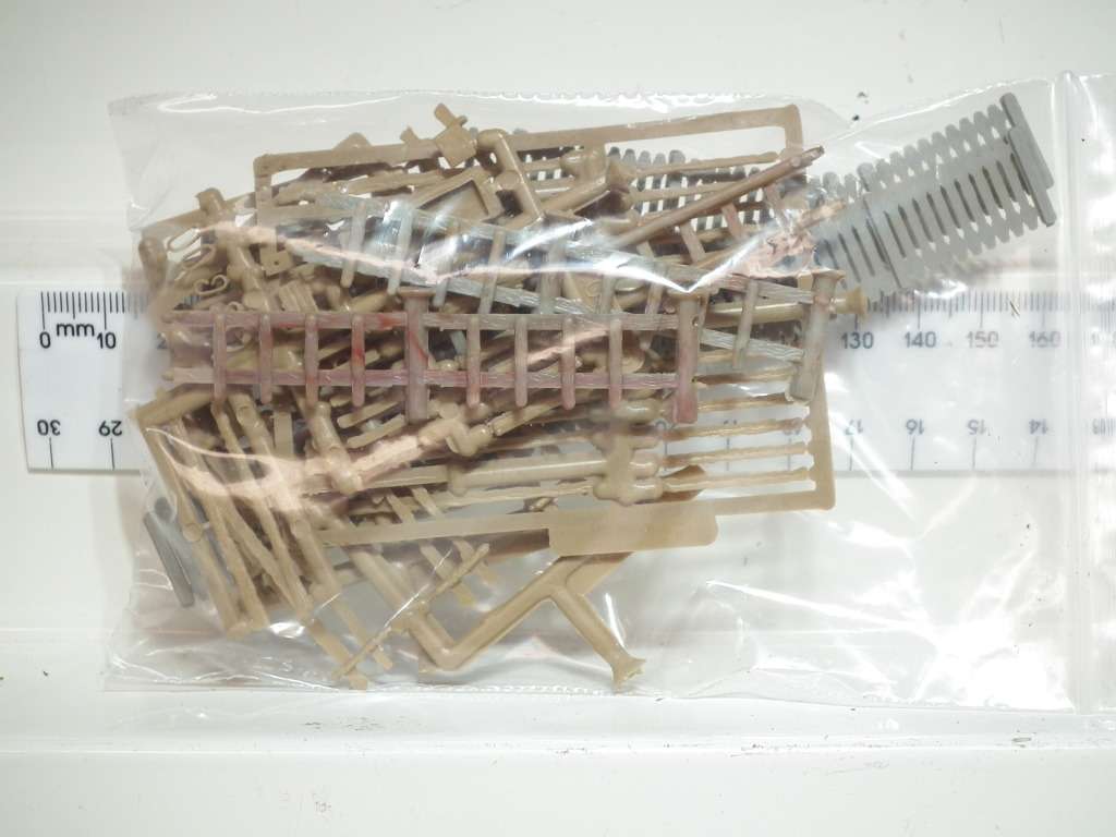 SCENERY HO: Mixed Detailed Plastic Wooden Pens/Fences, in Good Un-Painted Condition.