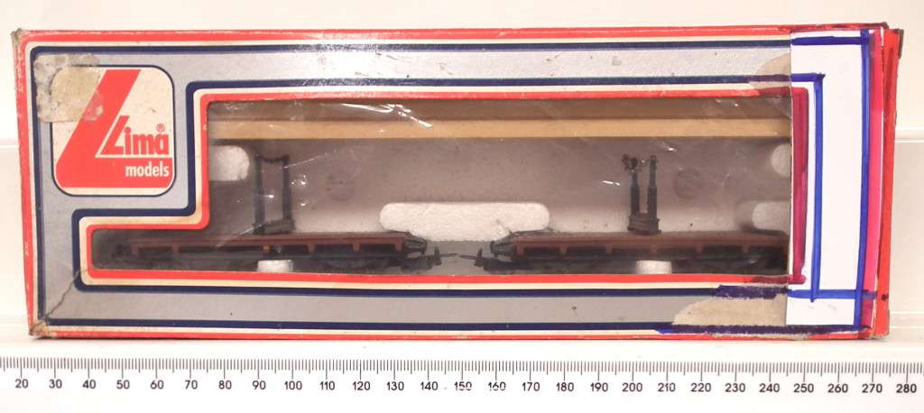 LIMA HO: European Twin Car with Plank Load  in Good boxed condition (Italy)