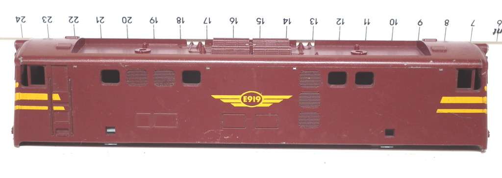 LIMA HO: SAR ` Trans Karoo` E5 Locomotive Body in Good un-boxed condition for Parts.(Italy)