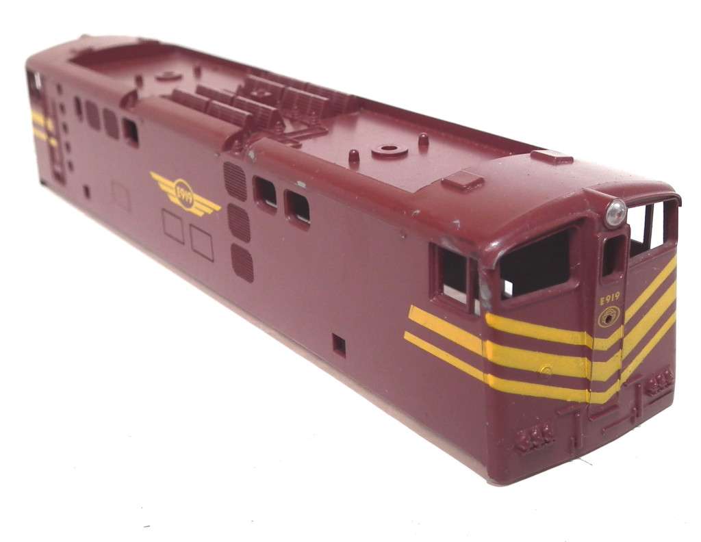 LIMA HO: SAR ` Trans Karoo` E5 Locomotive Body in Good un-boxed condition for Parts.(Italy)