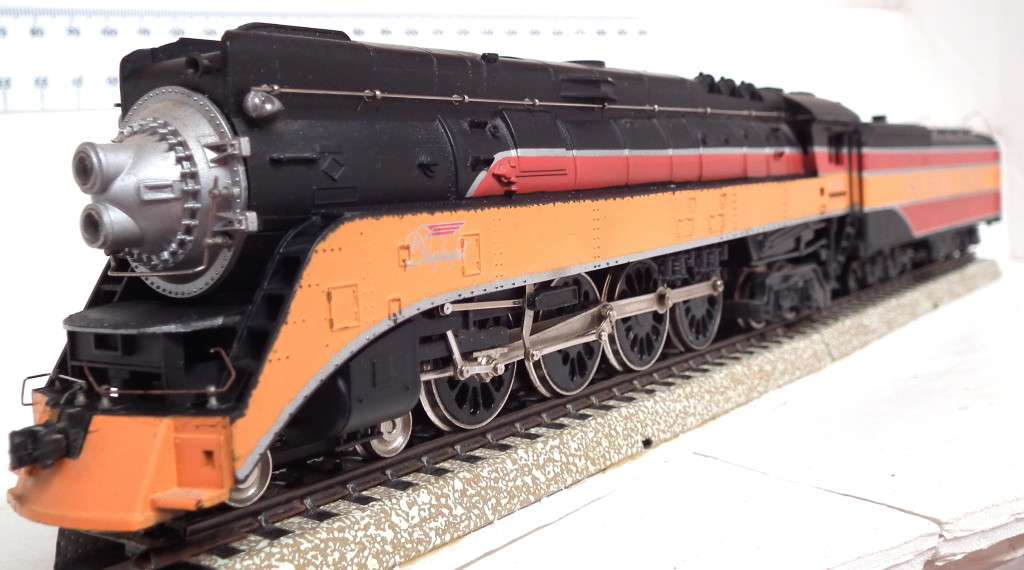 BACHMANN HO: Detailed 4-8-4 Steam Loco with Water Tender in Fair, Un-boxed Used Condition (China)