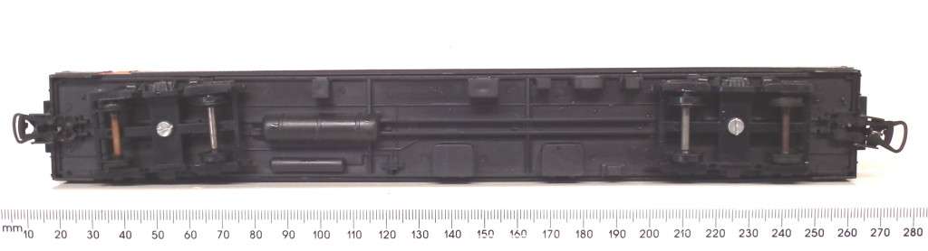 FRATESCHI HO: Orange `SOUTHERN PACIFIC` Corrugated Dinner Car in Good Un-boxed condition (Brazil)