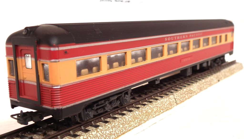 FRATESCHI HO:`SOUTHERN PACIFIC` Corrugated Lounge End Car in Good Un-boxed condition (Brazil)