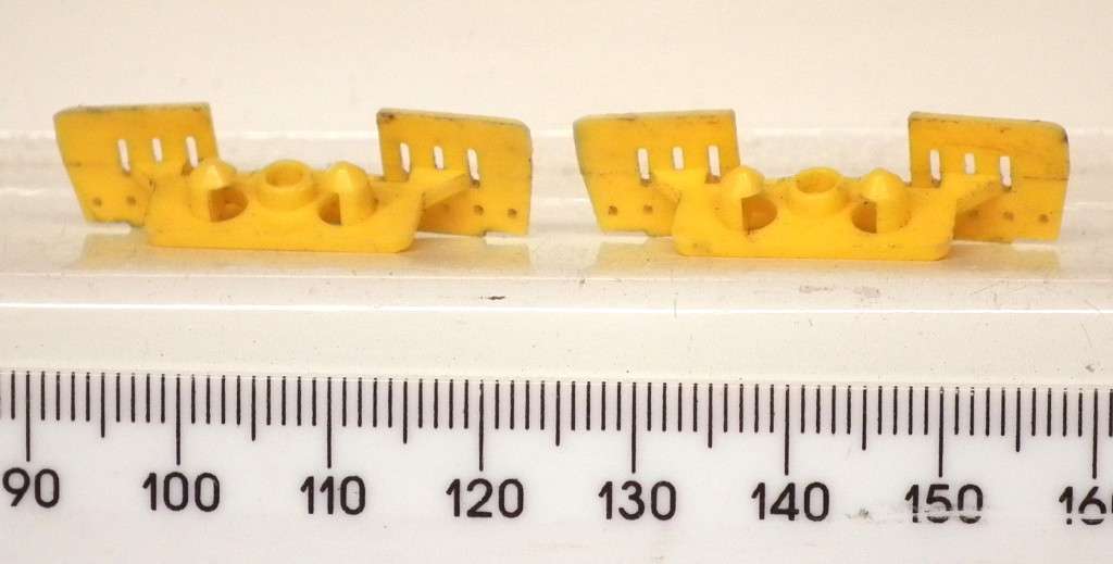 LIMA HO: SAR E5 `Blue Train` Locomotive cowcatchers in Good un-boxed condition for Parts.(Italy)