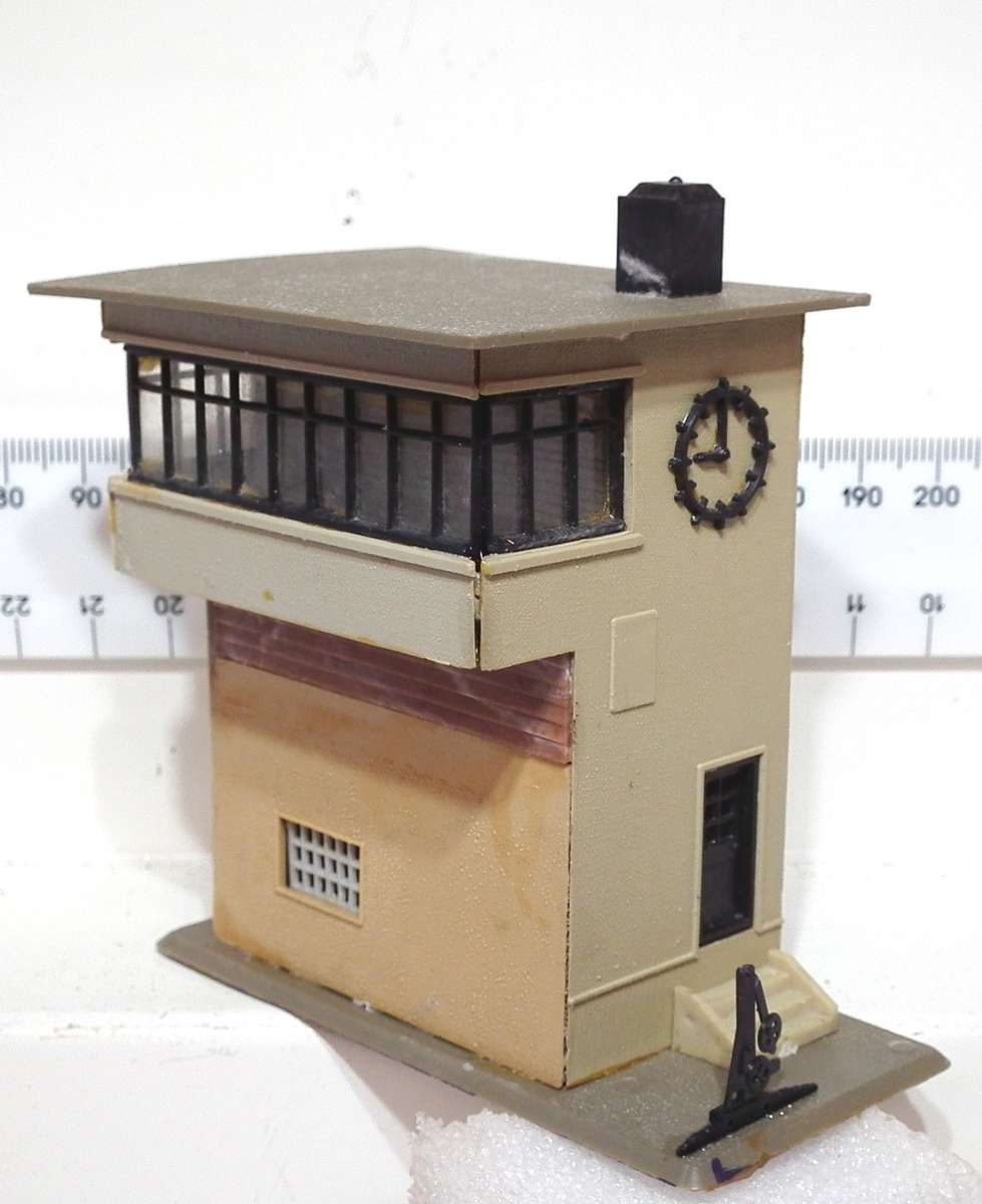 SCENERY HO: Small Plastic Signal Tower in Fair Used Condition.