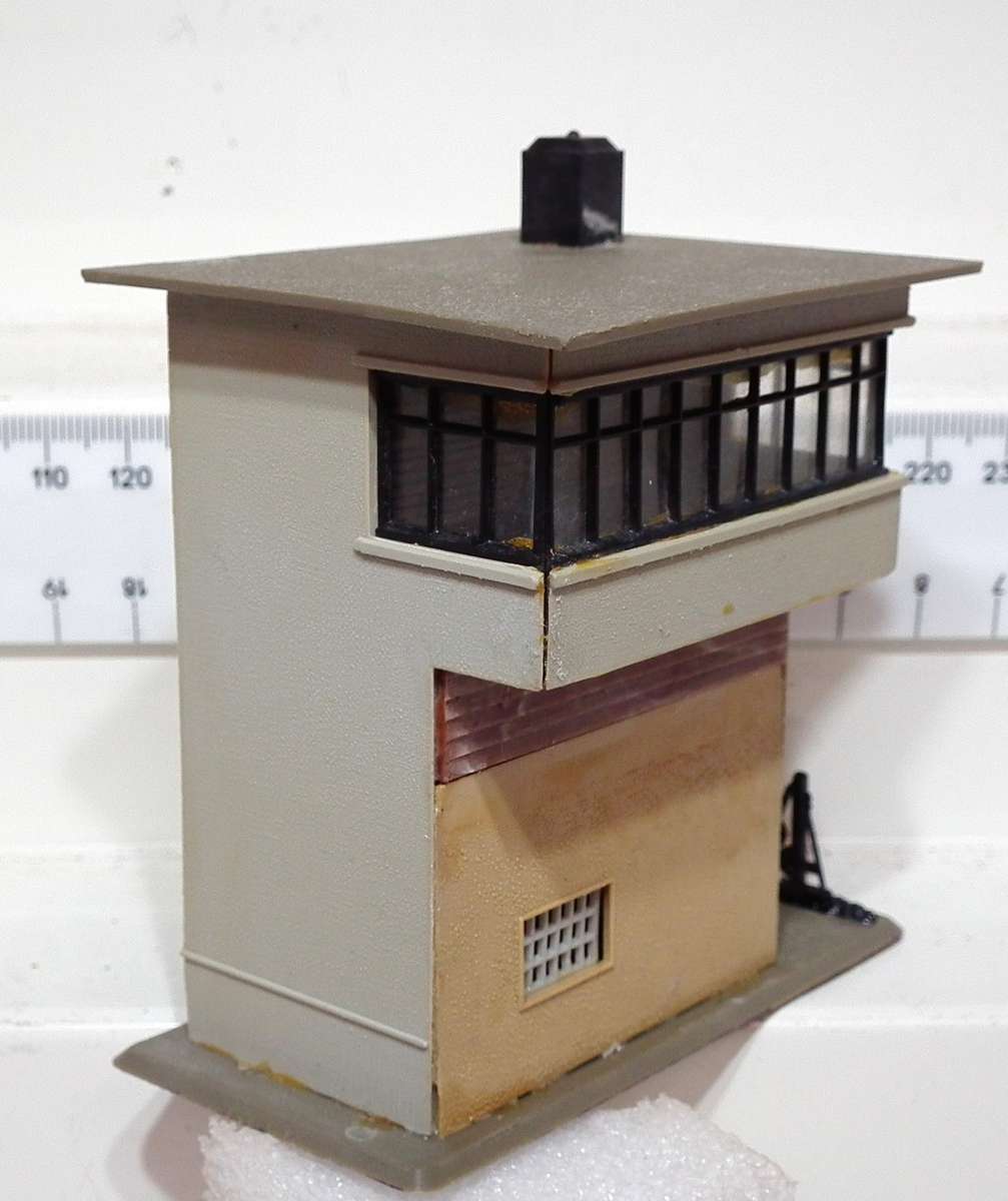 SCENERY HO: Small Plastic Signal Tower in Fair Used Condition.
