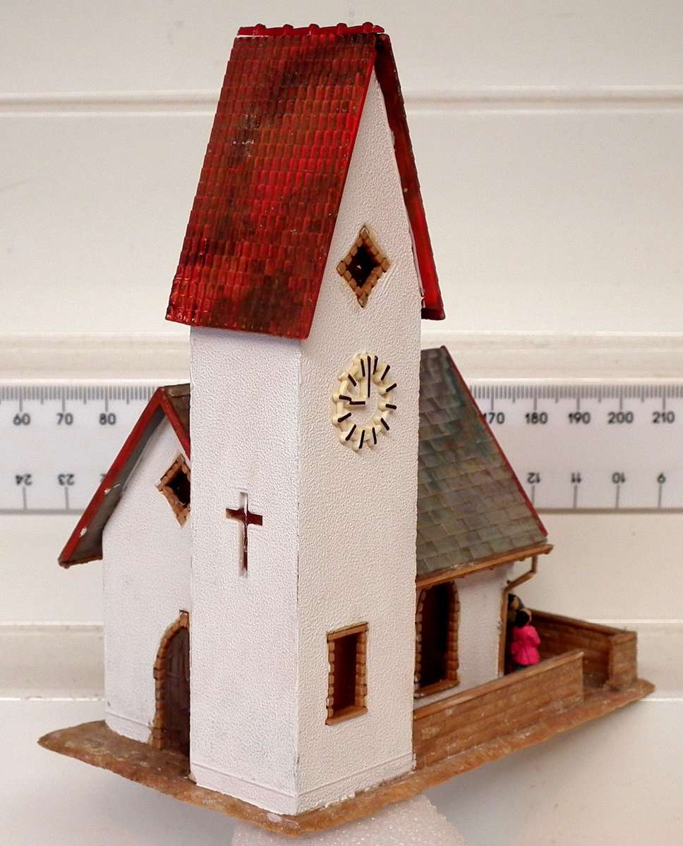 SCENERY HO: Small European Style Plastic Village Church in Fair Used Refurbished Condition.