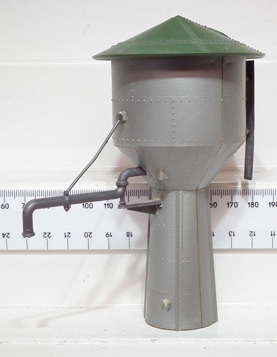 SCENERY HO: Large Steam Loco Water Refill Tower in Fair Used Condition.
