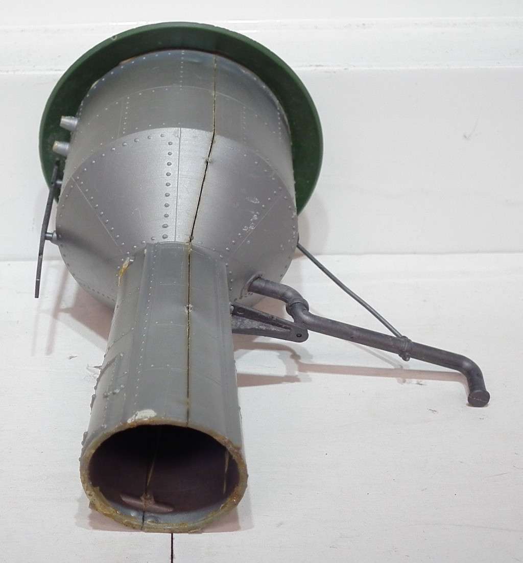 SCENERY HO: Large Steam Loco Water Refill Tower in Fair Used Condition.