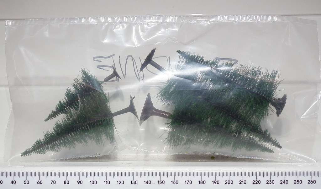 SCENERY HO: 5pc Pine Two Tone Pine Trees in Good Bagged and used Condition