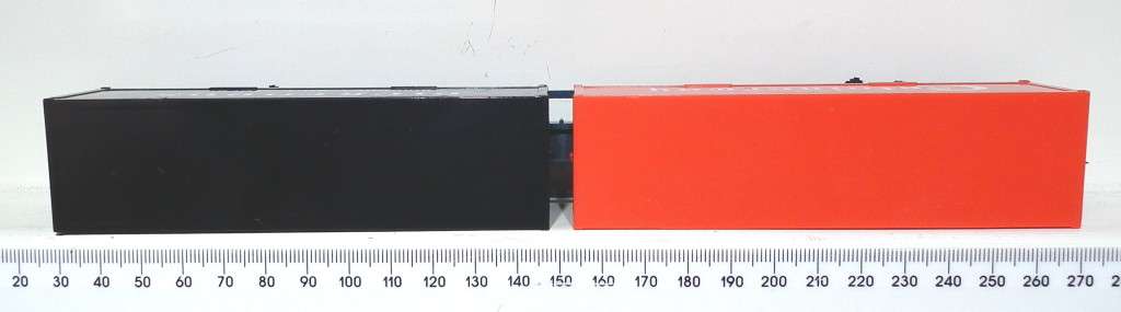 TRI-ANG OO:   RARE Vintage English Container Wagon in Good, Used and Un-boxed condition(England)