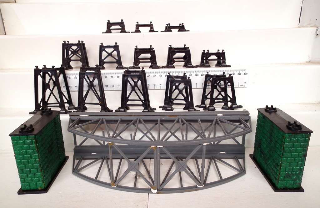 HELJAN HO:  Plastic Arch Bridge with Rock Pylons and Track Supports  in Fair Used Condition.