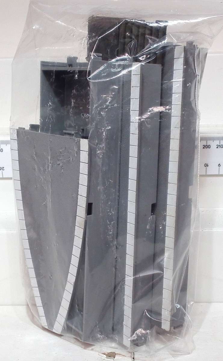 TRI-ANG OO: 6x Station Platform Sections in Fair Used Condition.(Eng)