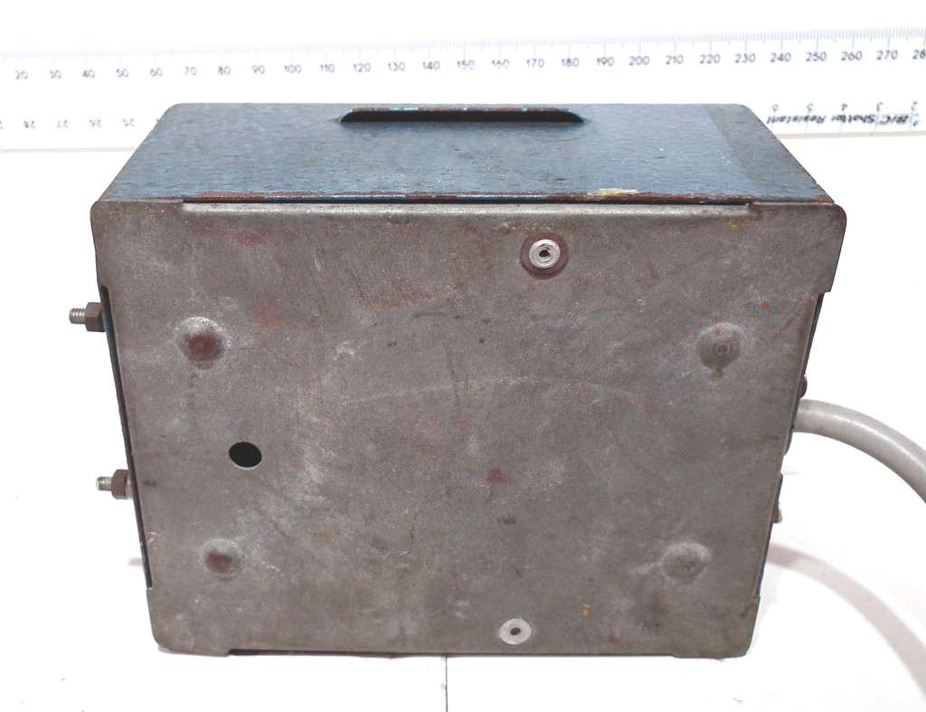 TRI-ANG POWER SUPPLY: Old School 12VDC/2.5A Analogue Power Supply in good un-boxed condition(S-Afri)