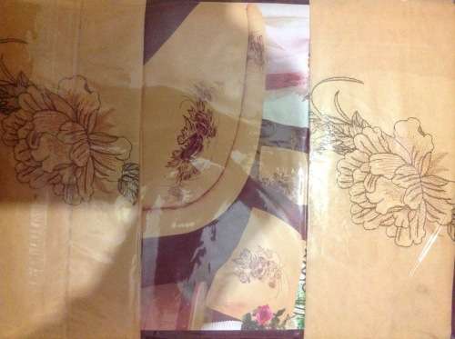 Stunning new range queen size duvet sets (Last one of its kind) RED HOT!!!!!!