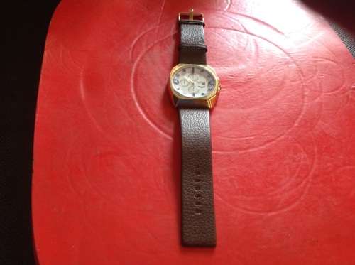 (ABSOLUTELY GORGEOUS!!!) DIESEL BATMAN SPECIAL EDITION watch, with genuine leather strap (Red hot!!)