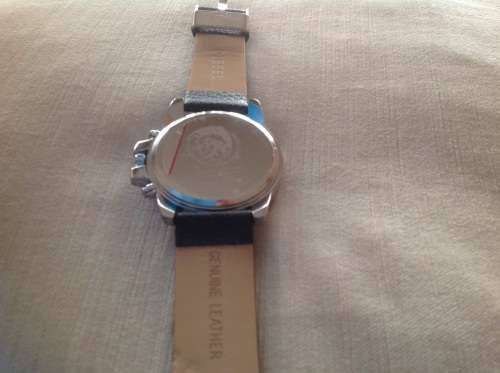 (ABSOLUTELY GORGEOUS!!!) DIESEL TOUGH GUY watch, with genuine leather strap (Red hot!!)