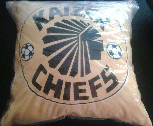 Kaizer Chiefs filled cushion!!!!! Crazy R1 start!!!!!!!!