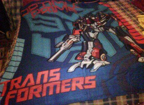 Cute/snuggle kids blanket!!!! Crazy R1 start!!!!! Bedtime wont be a problem anymore :)