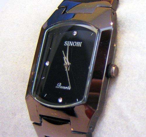 BLACK UNISEX ANALOG QUARTZ