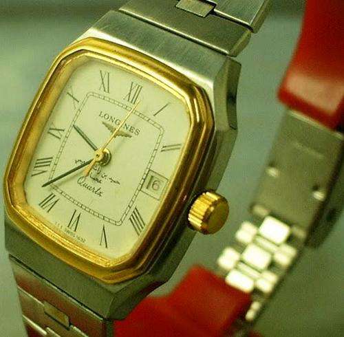 LONGINES SWISS LADIES/UNISEX DATE/QUARTZ