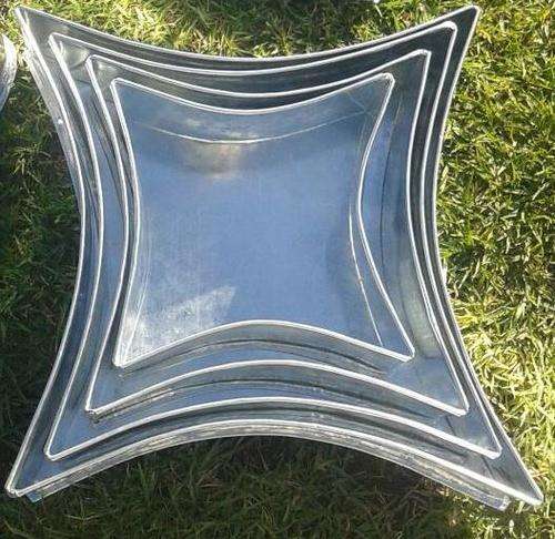 Set of 4 Pillow Baking Pans