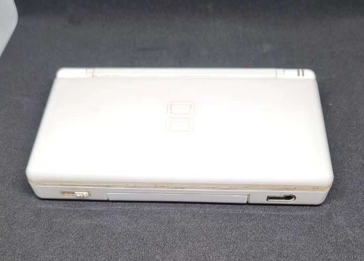 White Nintendo DS Lite ***Please read description***