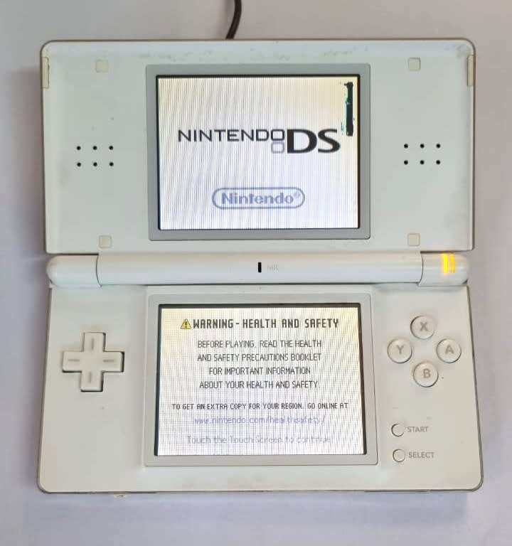 White Nintendo DS Lite ***Please read description***