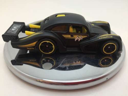 Hotwheels Volkswagen käffer racer - Black - Moon Eyes -  Loose / Uncarded - Like new cond