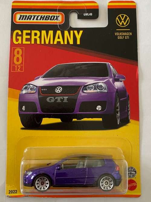 Matchbox Volkswagen Golf 5 GTI- Purple - Carded - Excellent condition