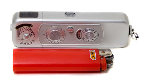 Minox B sub miniature camera ** close to mint working condition **