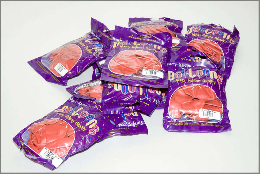 99 Red Balloons..... +1 balloon spare !   **Medium size helium proof **