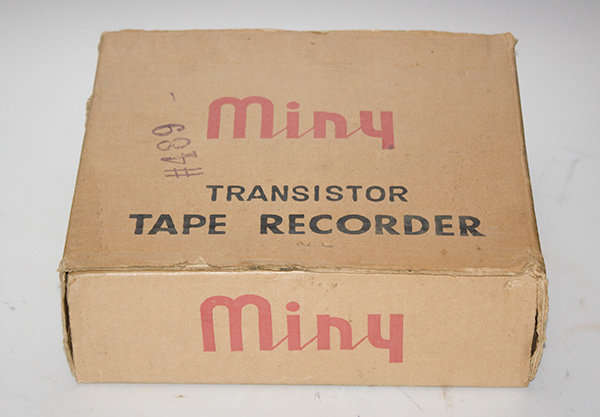 1960's  Miny Mini reel to reel transistor recorder ** In original packaging **
