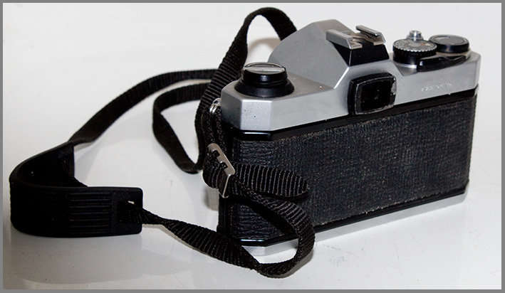 Vintage Pentax K-1000 in working condition