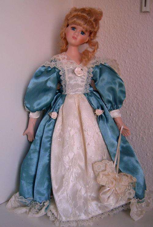 SALE! Heirloom Treasures Porcelain Doll Sarah