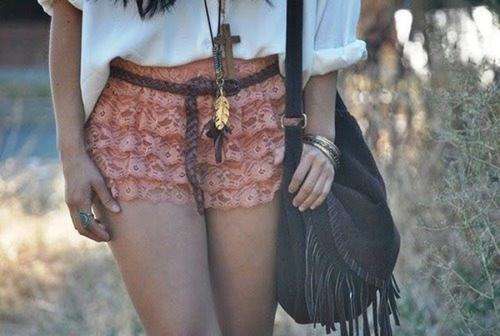 Cheeky crocheted tiered beige short pants.
