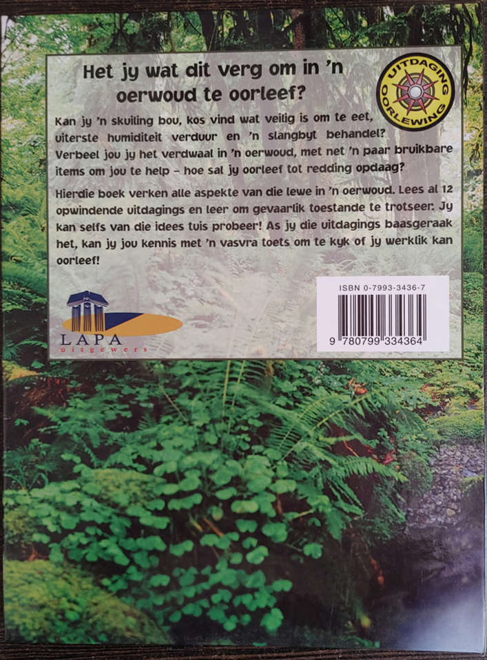 Oorleef in `n oerwoud by Claire Llewellyn - HARD COVER