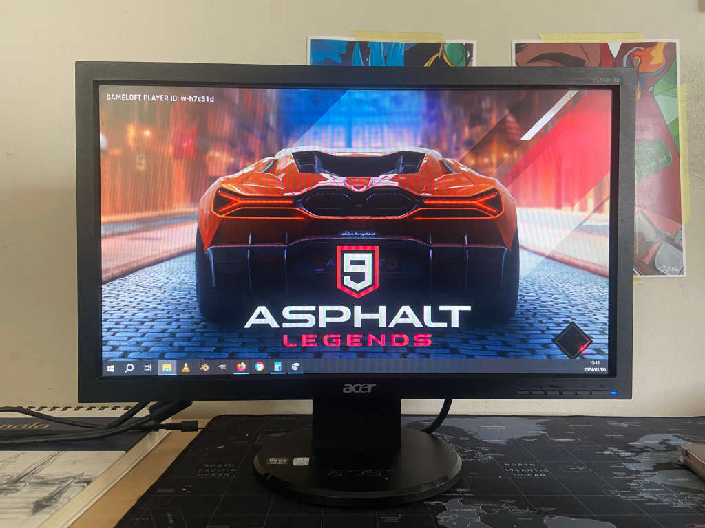 Acer 19 inch Monitor (Resolution: 1366 x 768)