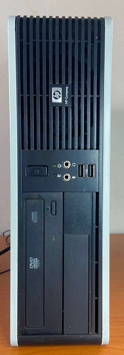 Desktop Computer ideal for study 2