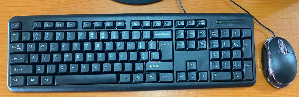 Desktop Computer ideal for study 2